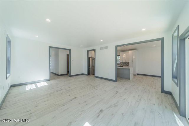 187 Grand Central Parkway, Bayville, NJ 08721