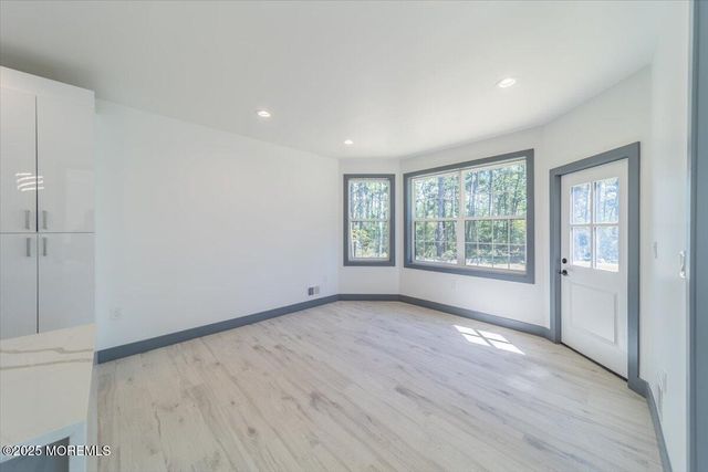 187 Grand Central Parkway, Bayville, NJ 08721