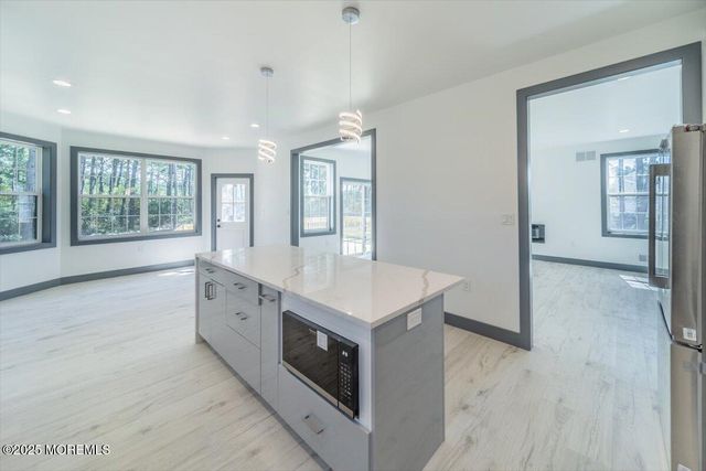 187 Grand Central Parkway, Bayville, NJ 08721