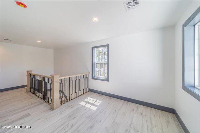 187 Grand Central Parkway, Bayville, NJ 08721