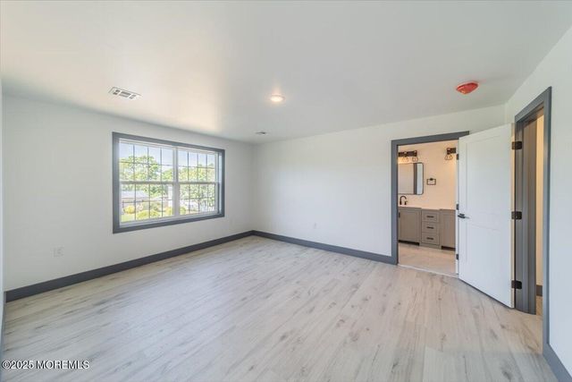 187 Grand Central Parkway, Bayville, NJ 08721