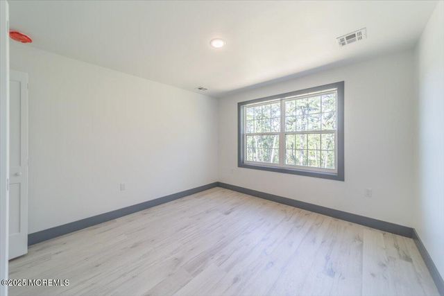 187 Grand Central Parkway, Bayville, NJ 08721