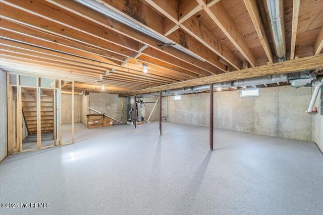 187 Grand Central Parkway, Bayville, NJ 08721