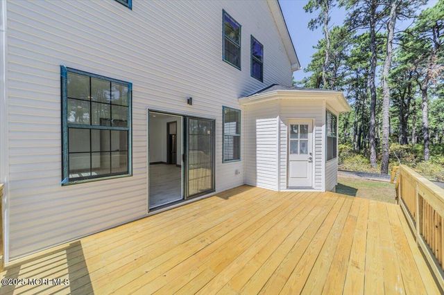 187 Grand Central Parkway, Bayville, NJ 08721