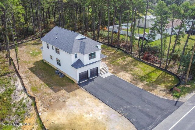 187 Grand Central Parkway, Bayville, NJ 08721