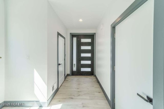 187 Grand Central Parkway, Bayville, NJ 08721