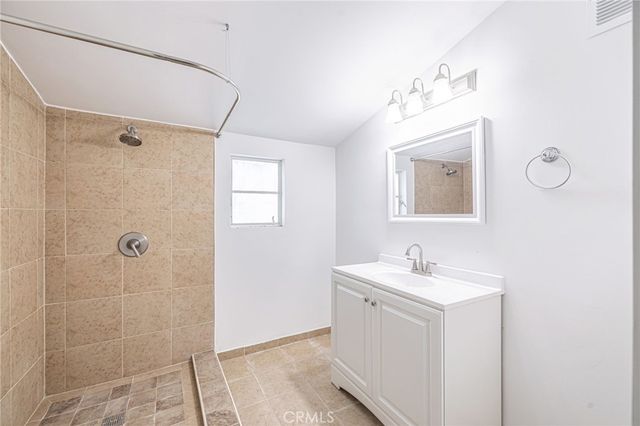 3339 E Avenue S, Palmdale, CA 93550