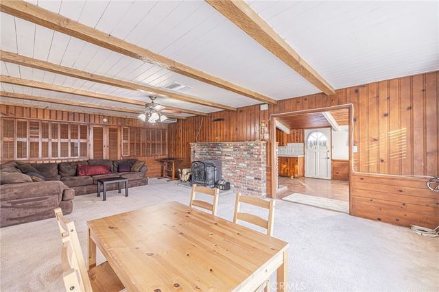 3339 E Avenue S, Palmdale, CA 93550