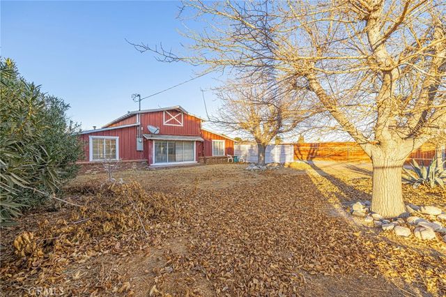 3339 E Avenue S, Palmdale, CA 93550