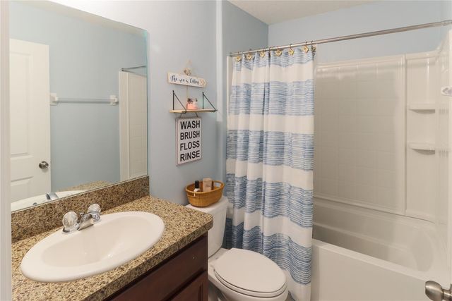 135 CASCADE BEND DRIVE, Ruskin, FL 33570