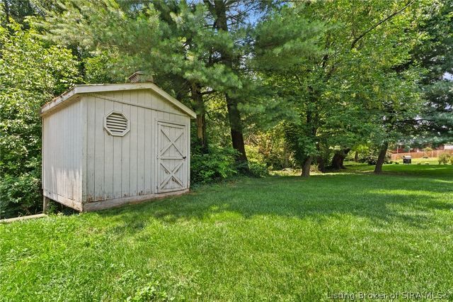 3625 Greenfield Drive, New Albany, IN 47150