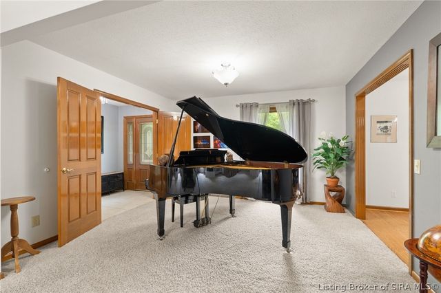 3625 Greenfield Drive, New Albany, IN 47150