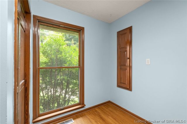3625 Greenfield Drive, New Albany, IN 47150