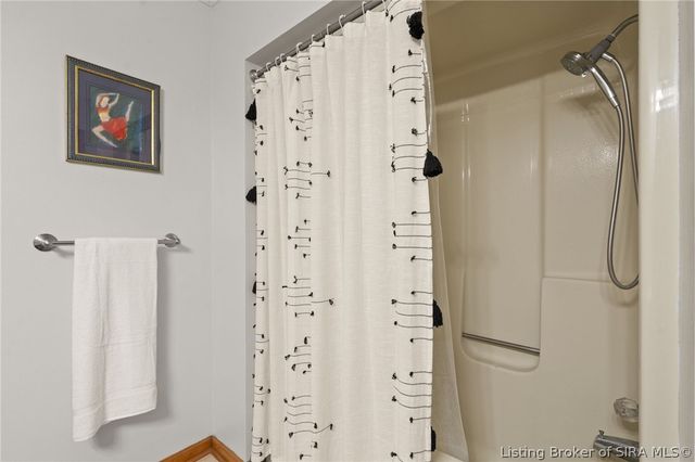 3625 Greenfield Drive, New Albany, IN 47150