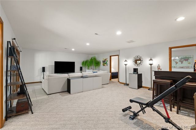 3625 Greenfield Drive, New Albany, IN 47150