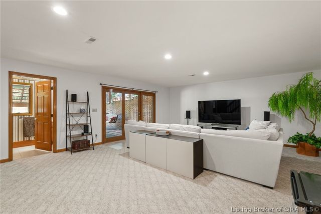 3625 Greenfield Drive, New Albany, IN 47150