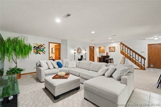 3625 Greenfield Drive, New Albany, IN 47150