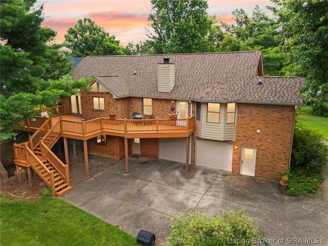 3625 Greenfield Drive, New Albany, IN 47150