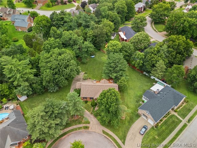 3625 Greenfield Drive, New Albany, IN 47150