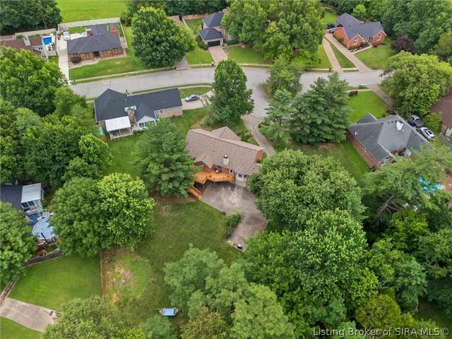 3625 Greenfield Drive, New Albany, IN 47150