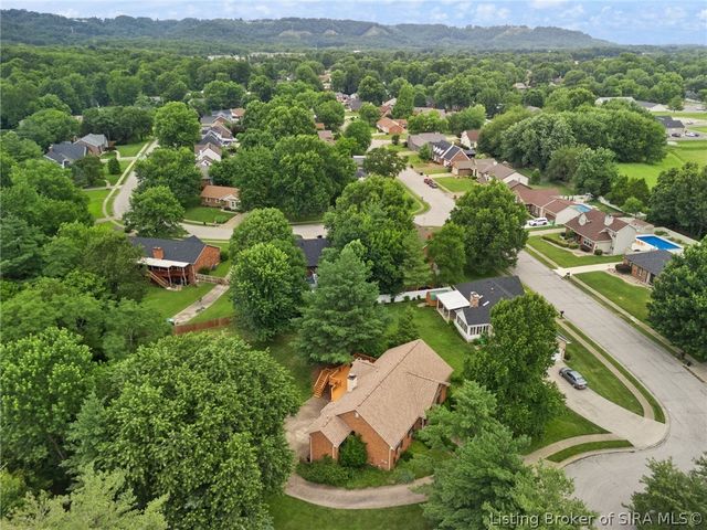 3625 Greenfield Drive, New Albany, IN 47150