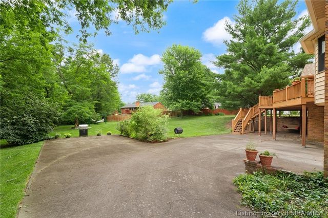 3625 Greenfield Drive, New Albany, IN 47150