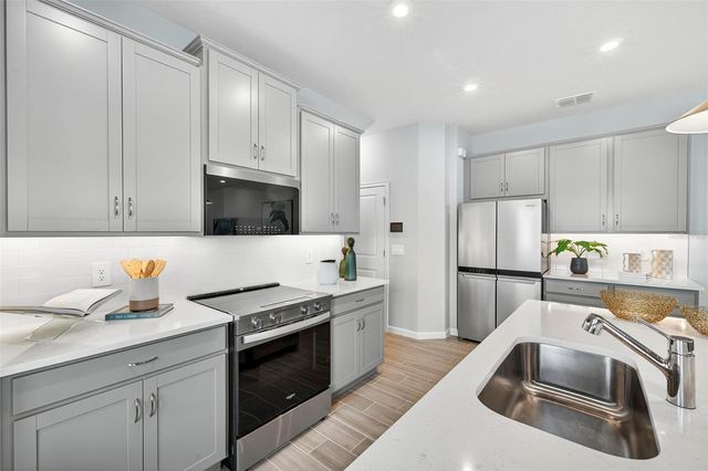 8831 GINKO RUN, Parrish, FL 34219