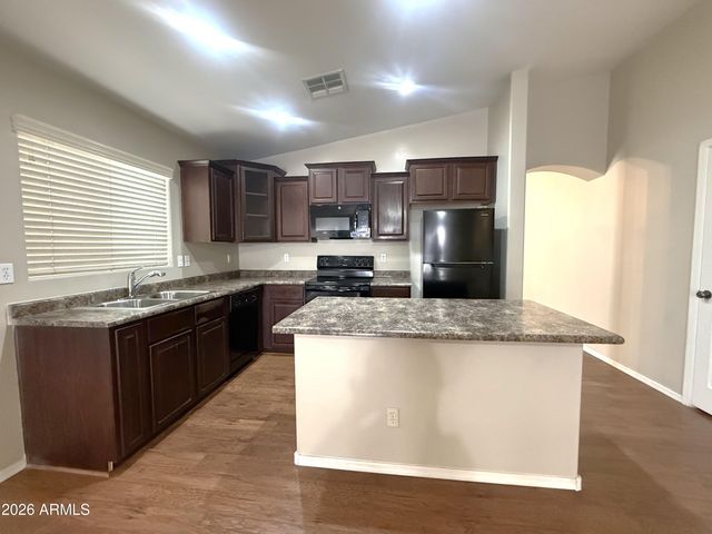 10035 W HESS Street, Tolleson, AZ 85353
