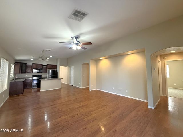 10035 W HESS Street, Tolleson, AZ 85353