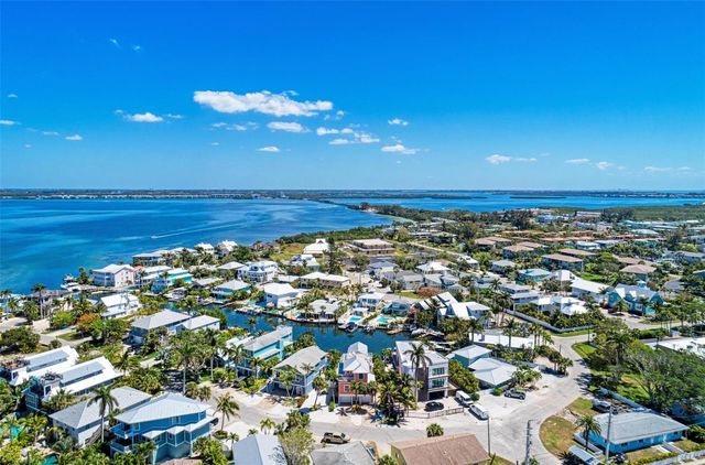 203 N HARBOR DRIVE, Holmes Beach, FL 34217