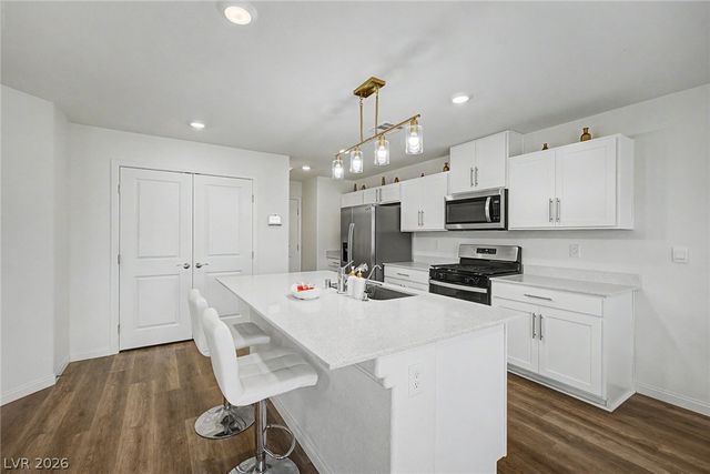 804 Rancho Sedona Avenue, North Las Vegas, NV 89081