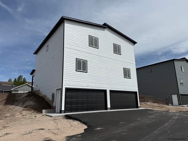 1727 KADE CT, Cheyenne, WY 82007