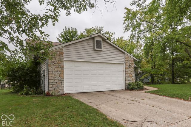 5930 Timber Lake Way, Indianapolis, IN 46237
