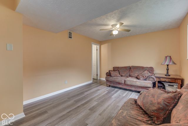 5930 Timber Lake Way, Indianapolis, IN 46237