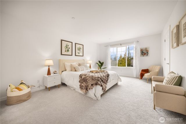 1947 NE Killian Lane, Issaquah, WA 98029