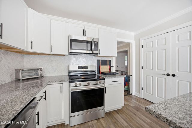 3163 Fox Run Circle, Kinston, NC 28504