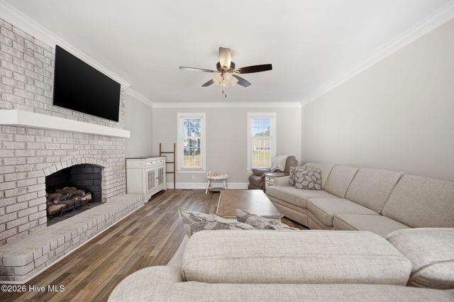 3163 Fox Run Circle, Kinston, NC 28504