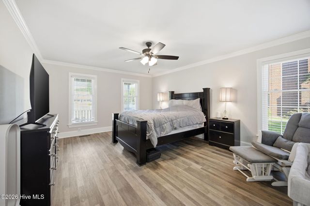 3163 Fox Run Circle, Kinston, NC 28504