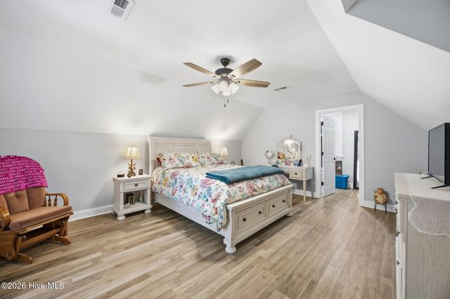 3163 Fox Run Circle, Kinston, NC 28504