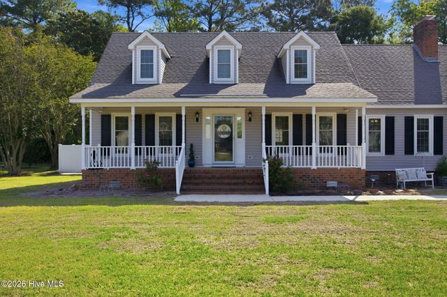 3163 Fox Run Circle, Kinston, NC 28504