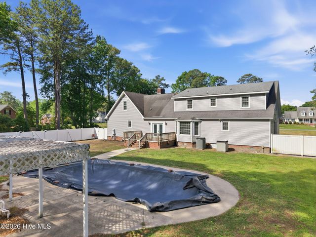 3163 Fox Run Circle, Kinston, NC 28504