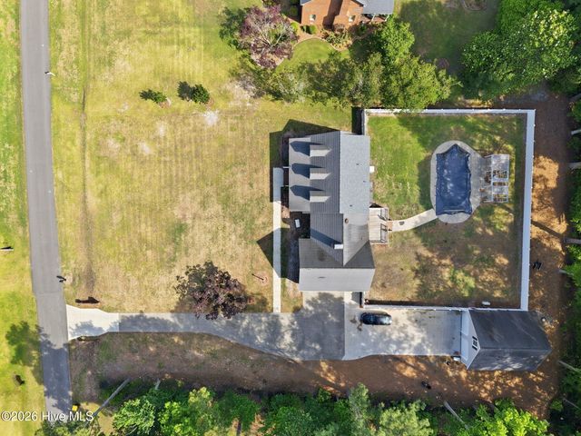 3163 Fox Run Circle, Kinston, NC 28504