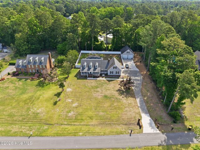 3163 Fox Run Circle, Kinston, NC 28504