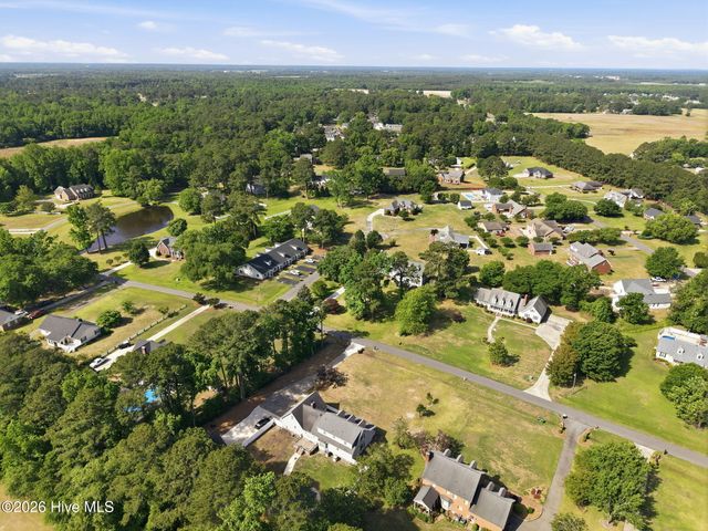 3163 Fox Run Circle, Kinston, NC 28504