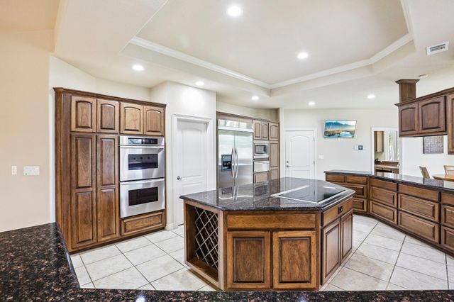 101 Flint Rock TRL, Spicewood, TX 78669