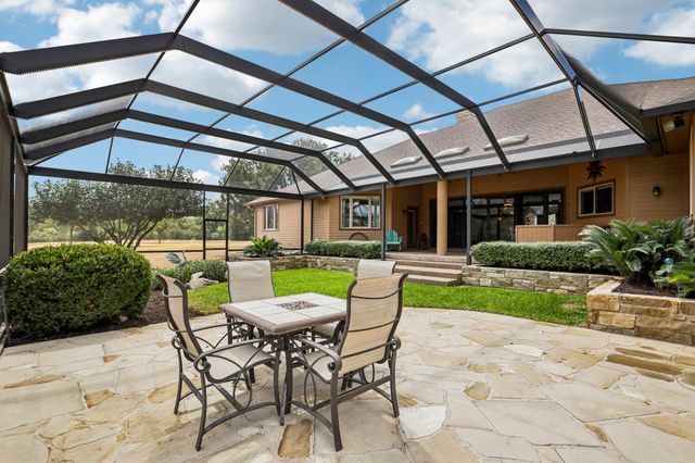 101 Flint Rock TRL, Spicewood, TX 78669