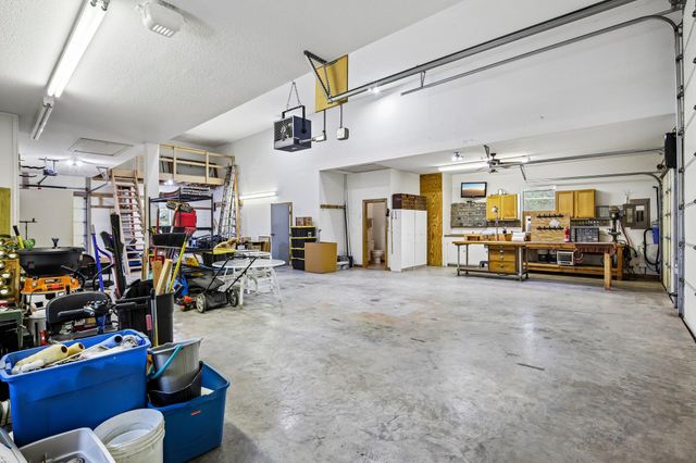 101 Flint Rock TRL, Spicewood, TX 78669