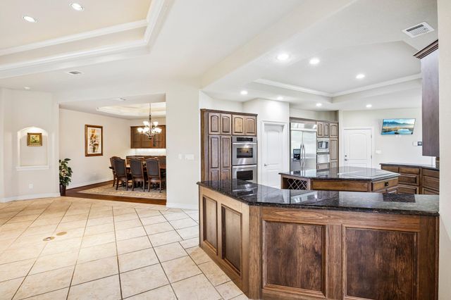 101 Flint Rock TRL, Spicewood, TX 78669