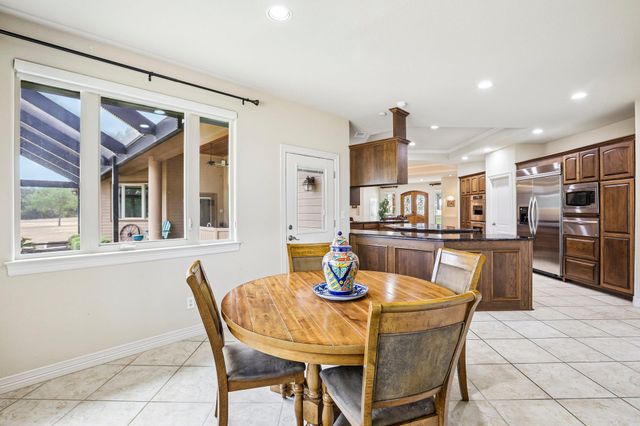 101 Flint Rock TRL, Spicewood, TX 78669