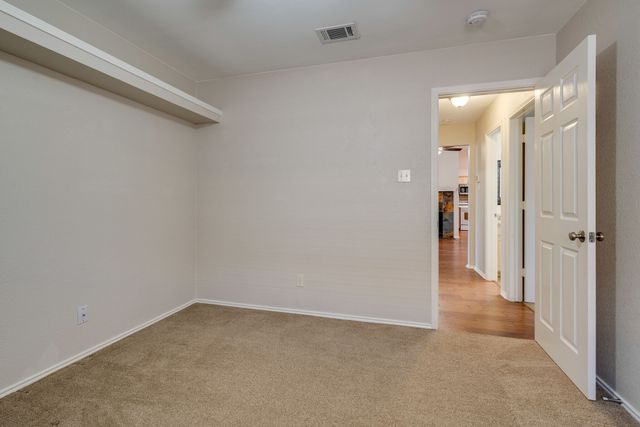 7317 Amber Drive, Watauga, TX 76148